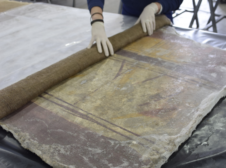 Désentoilage de surface