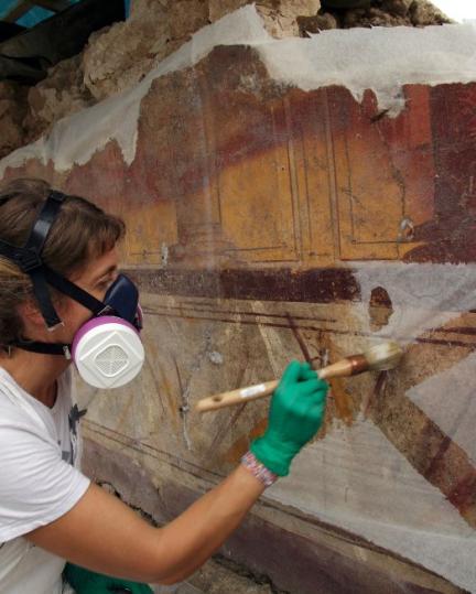 Entoilage de la surface des peintures